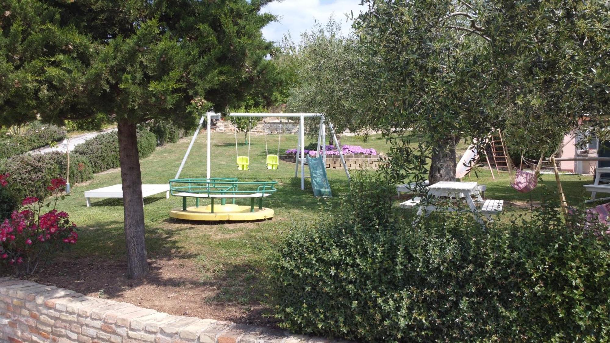 Agriturismo Case Al Sole Loreto Kültér fotó