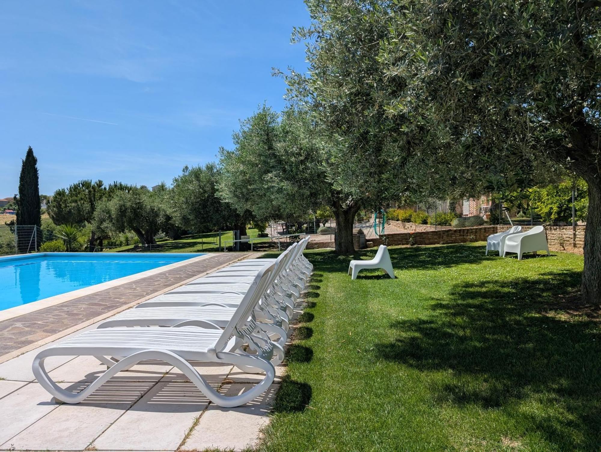 Agriturismo Case Al Sole Loreto Kültér fotó